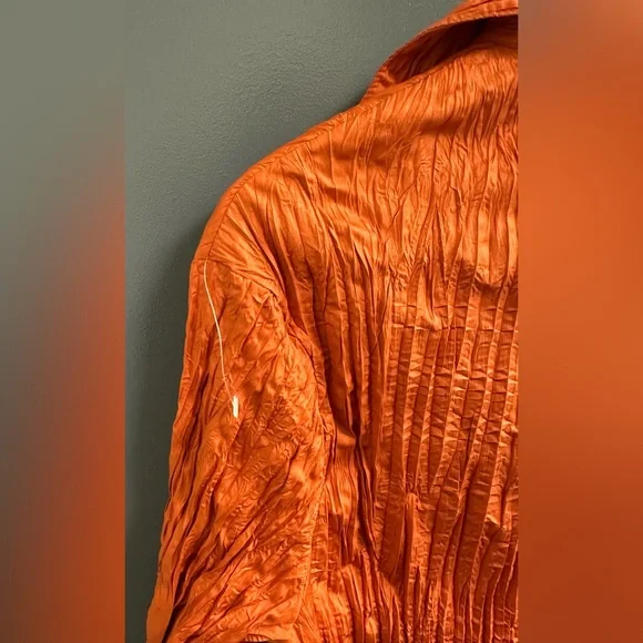 NWOT Clara Women's Vibrant Orange Crinkle Button-Down Shirt - Picture 11 of 15
